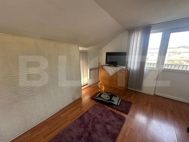 Casă individuală cu 4 camere cu Canalizare în Iris