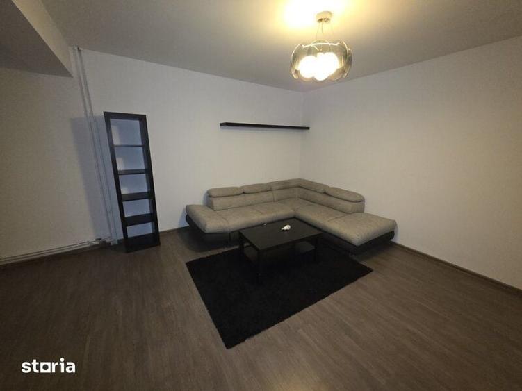 Apartament cu 2 camere decomandat în Titan