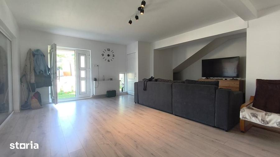 Casă cu 3 camere cu Teren 543 Mp în Ilia