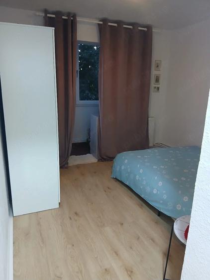 Apartament cu 3 camere semidecomandat în Sălaj
