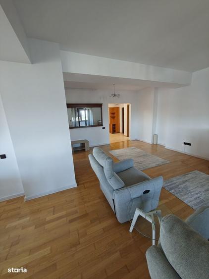 Apartament cu 3 camere decomandat în Foișorul de Foc