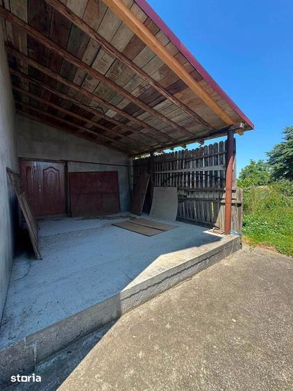 Casă cu 7 camere cu Teren 1130 Mp în Central