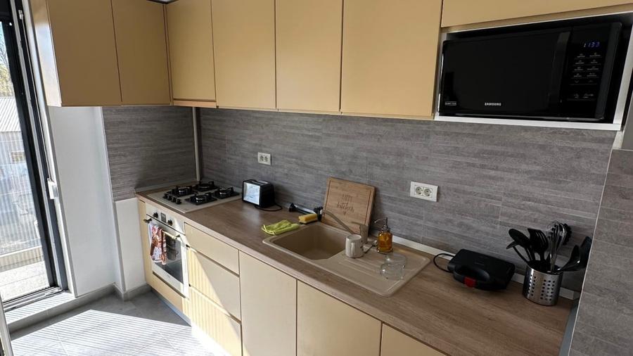 Apartament cu 2 camere decomandat, mobilat în Dămăroaia