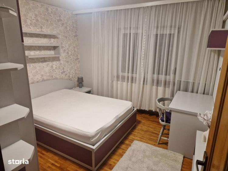Apartament cu 2 camere decomandat, mobilat în Central