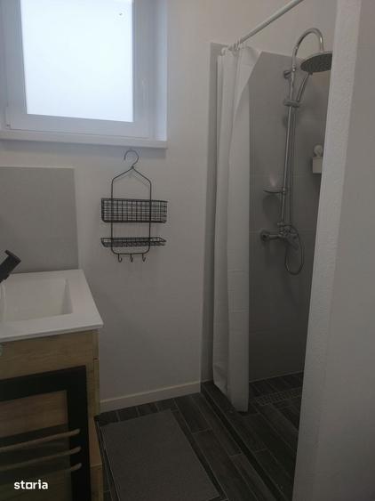 Casă cu 3 camere cu Teren 500 Mp în Central