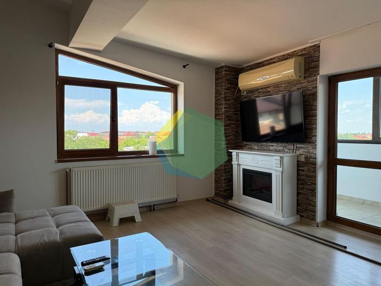 Apartament cu 3 camere semidecomandat, mobilat în Central