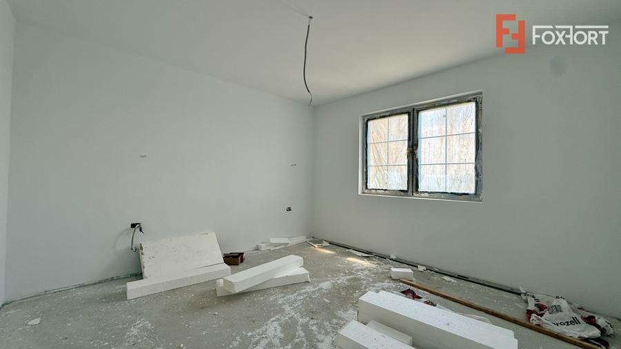 Duplex cu 3 camere cu Canalizare în Moșnița Nouă