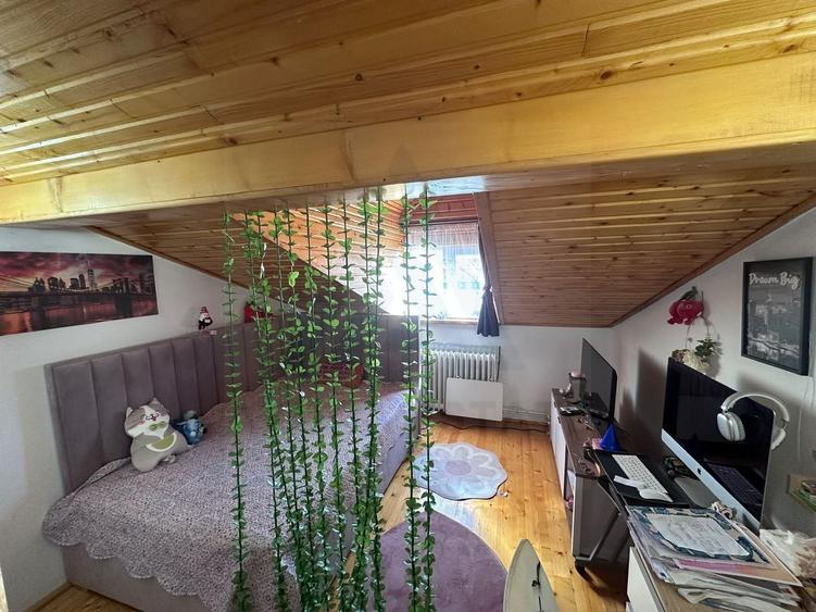 Apartament cu 3 camere decomandat, mobilat în Central