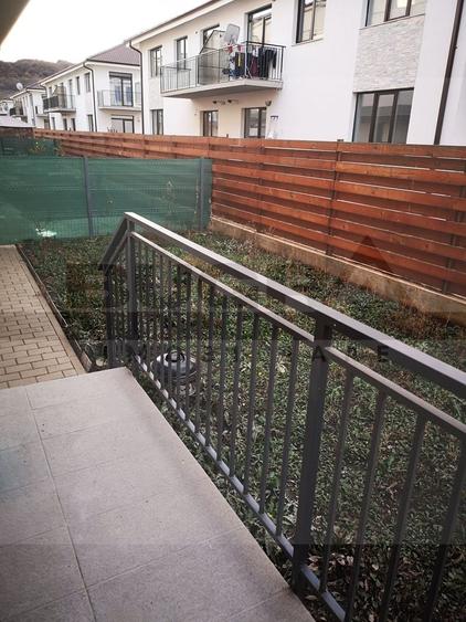Apartament cu 2 camere decomandat, mobilat în Florești