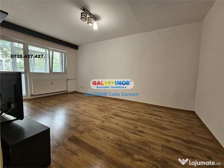Apartament cu 2 camere decomandat în Republicii