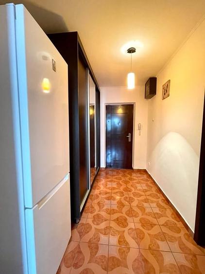 Apartament cu 2 camere decomandat în Muncii