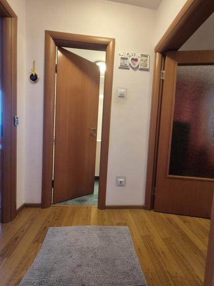 Apartament cu 3 camere circular în Drumul Taberei
