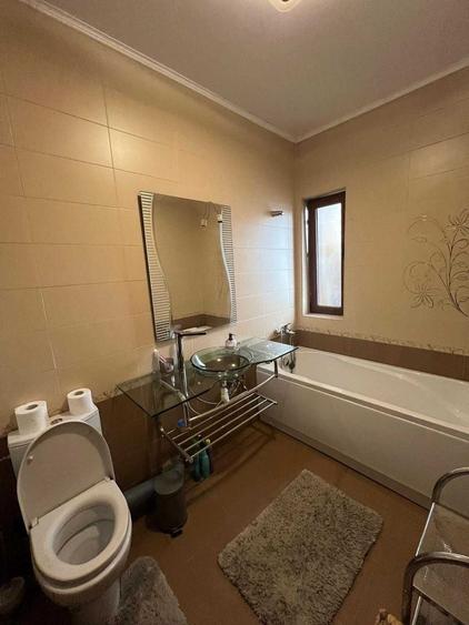 Apartament cu 2 camere semidecomandat în Florești