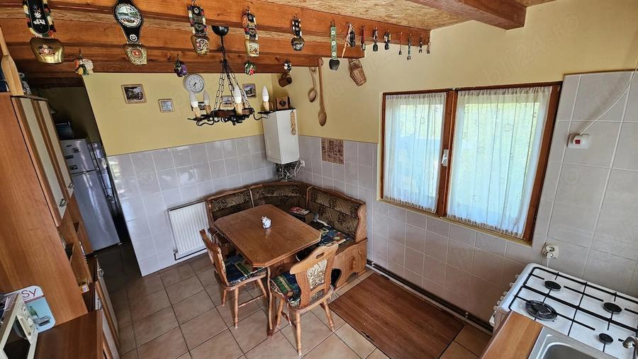 Casă cu Teren 800 Mp în Seciu