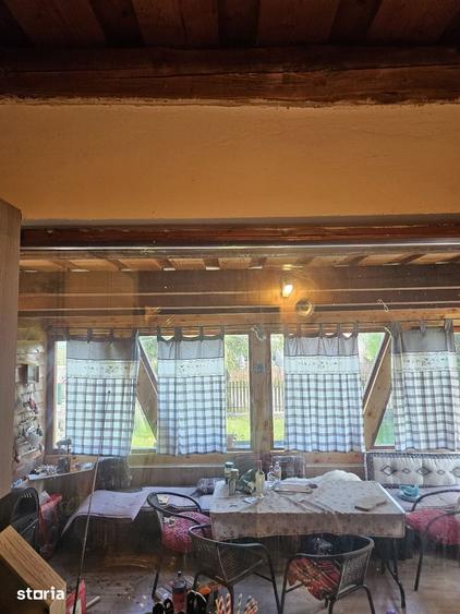 Casă cu 5 camere semidecomandat cu Teren 300 Mp în Mărișel