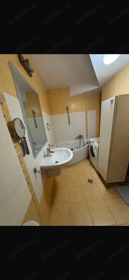 Apartament cu 2 camere decomandat în Vitan