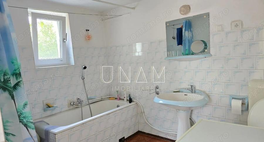 Casă cu 4 camere cu Teren 225 Mp în Muncitoresc