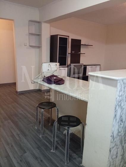 Apartament cu 3 camere decomandat în Nufărul