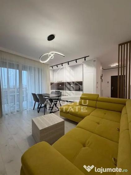 Apartament cu 3 camere semidecomandat în Aradului