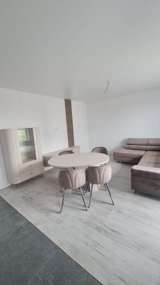 Apartament cu 2 camere decomandat în Berceni