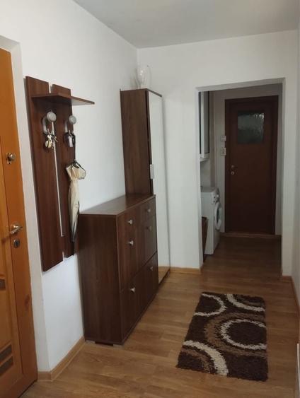Apartament cu 2 camere decomandat în Uverturii