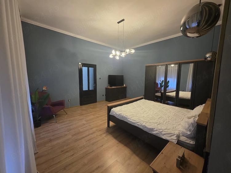 Apartament cu 3 camere semidecomandat în Central