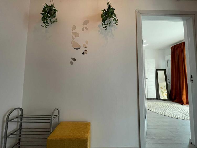 Apartament cu 2 camere semidecomandat în Florești