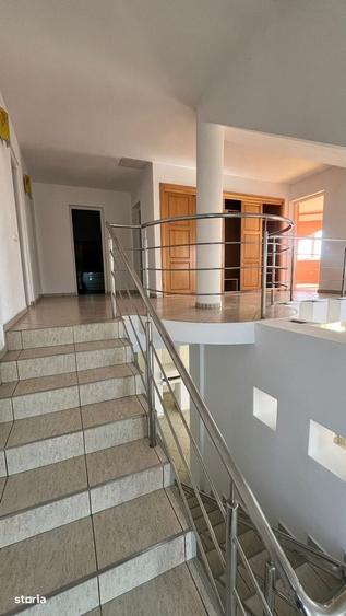 Casă cu 4 camere în Vetiș