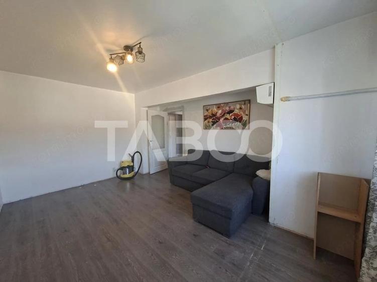 Apartament cu 2 camere decomandat în Ștrand