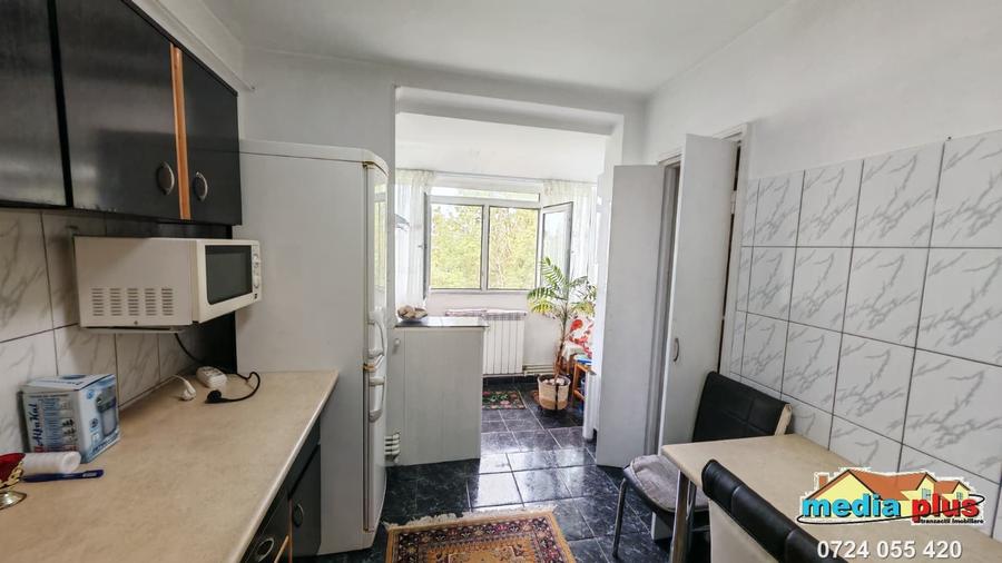 Apartament cu 3 camere decomandat în Țiglina 2
