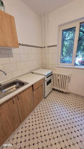 Apartament cu 2 camere decomandat în Aviatorilor
