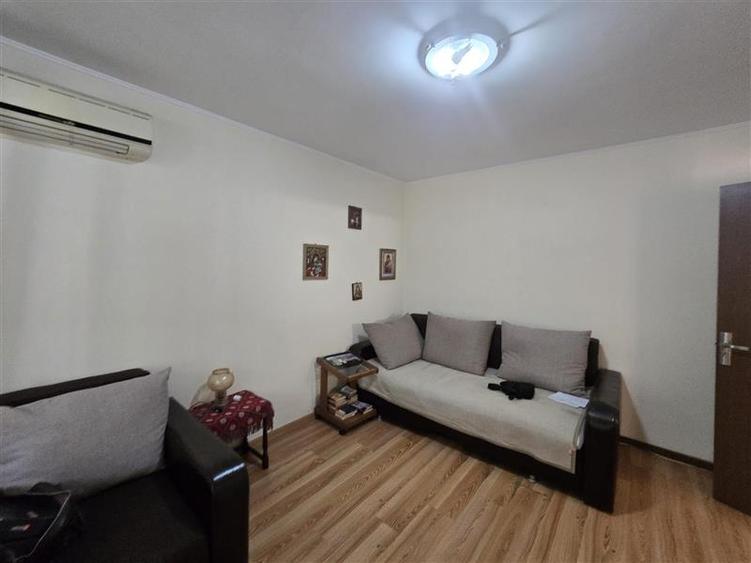 Apartament cu 3 camere decomandat, mobilat în Drumul Taberei