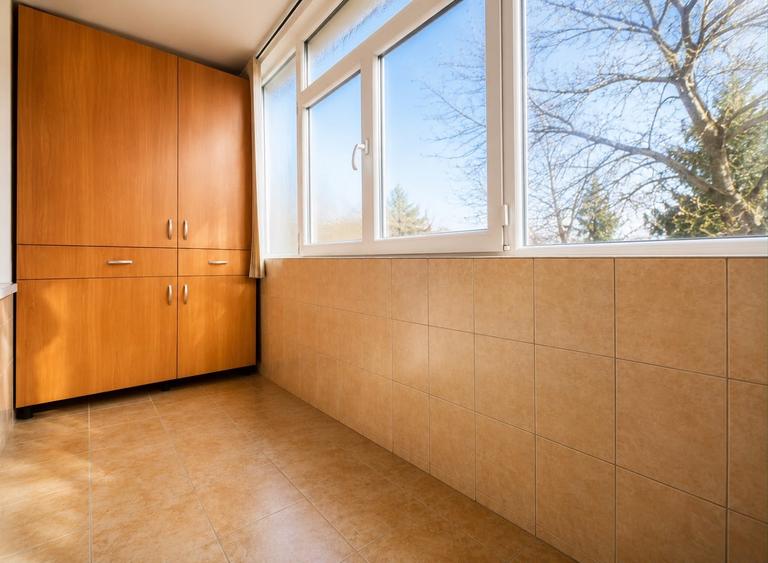 Apartament cu 4 camere în Tomis Nord