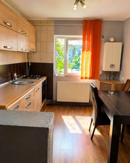 Apartament cu 2 camere decomandat, mobilat în Hotvon