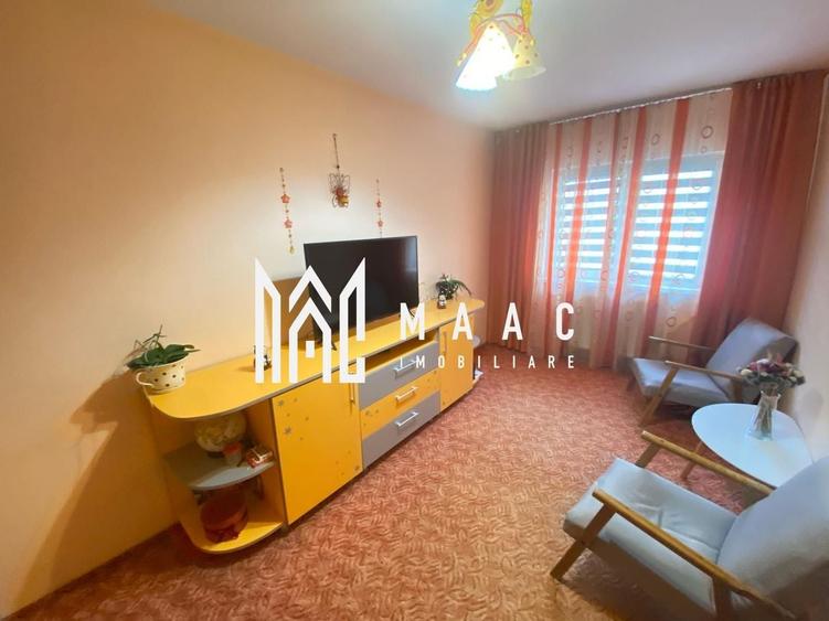 Apartament cu 3 camere decomandat, mobilat în Vasile Aaron