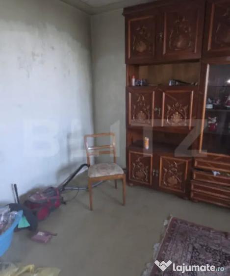 Apartament cu 3 camere, an 1983, zona Caraiman - 7