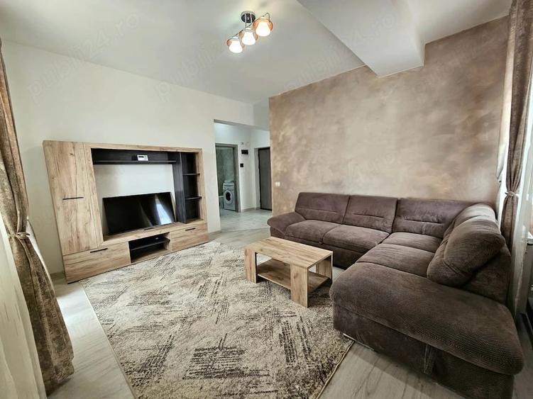 Apartament cu 2 camere decomandat în Roșu