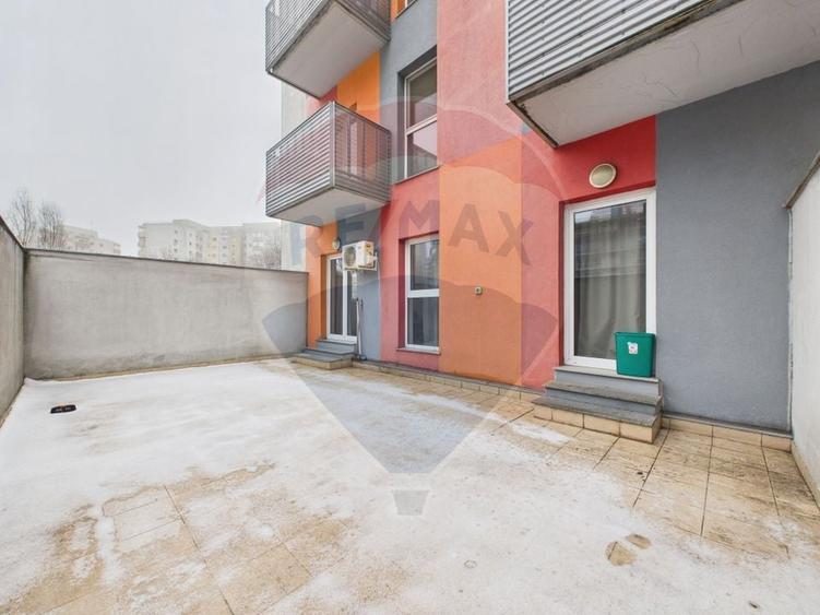 Apartament cu 2 camere decomandat, mobilat în Basarabia