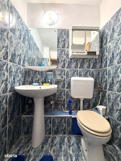 Apartament cu 3 camere semidecomandat în Pantelimon