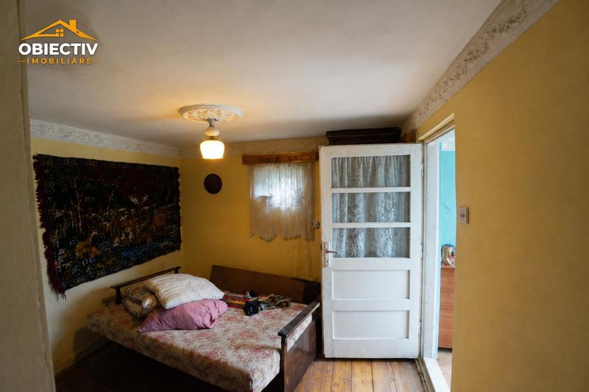 Casă individuală cu 3 camere cu Teren 4850 Mp în Gura Văii