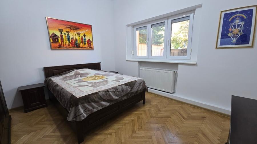 Apartament cu 4 camere decomandat, mobilat în Domenii