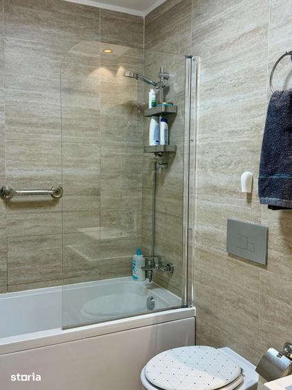 Apartament cu 3 camere semidecomandat în Ștefăneștii de Jos