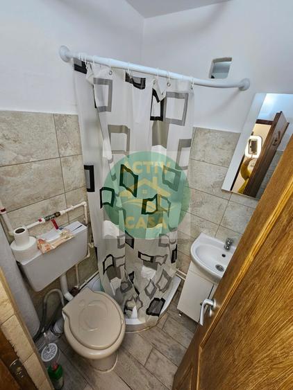 Garsonieră circulară în Est