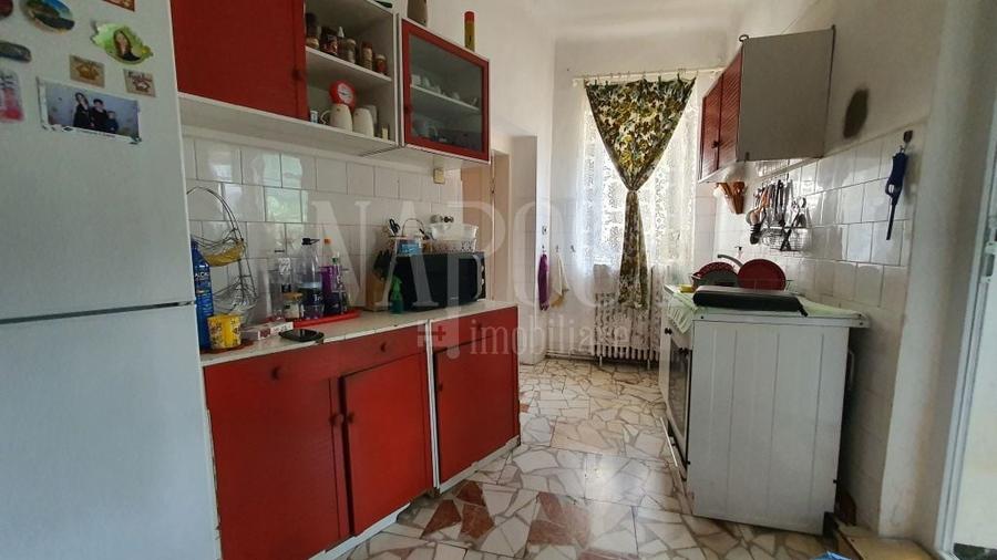 Casă individuală cu 4 camere cu Canalizare în Calea Clujului