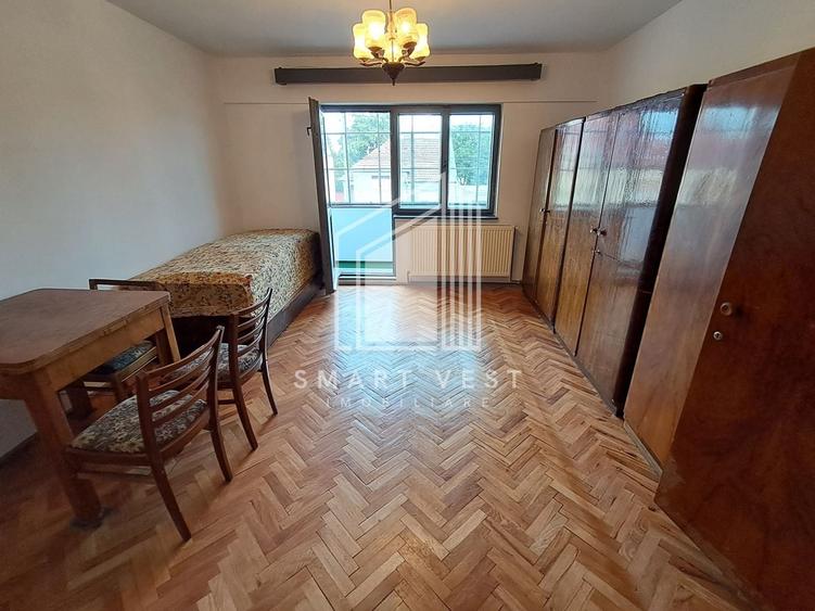 Apartament cu 2 camere decomandat, mobilat în Botizului