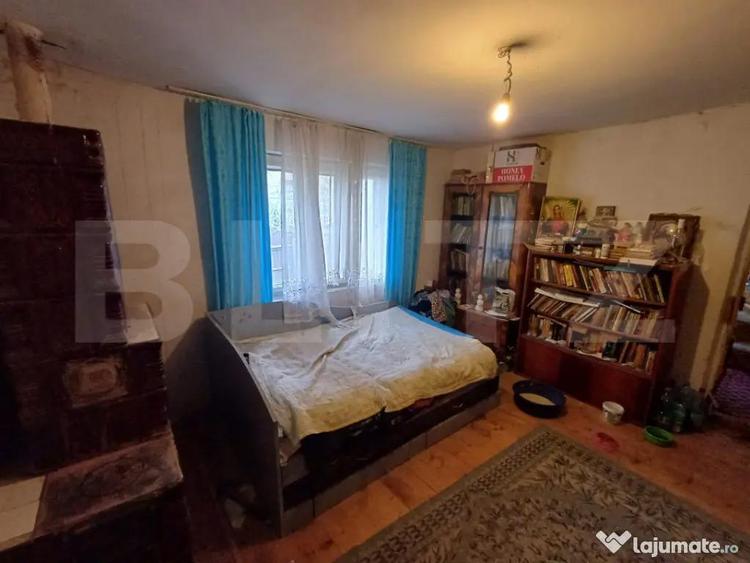 Casă cu 5 camere cu Teren 3900 Mp în Central