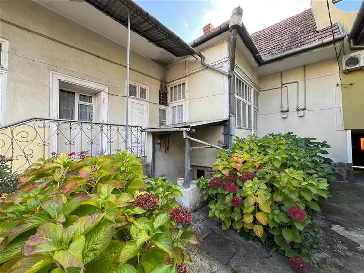 Casă cu 3 camere cu Teren 317 Mp în Budai