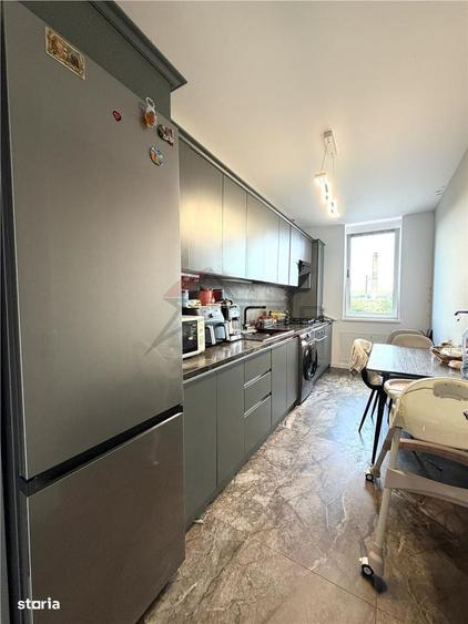 Apartament cu 3 camere decomandat în Lunca Cetățuii