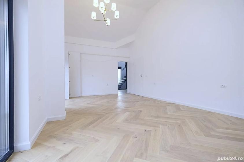 Apartament cu 3 camere decomandat, mobilat în Central