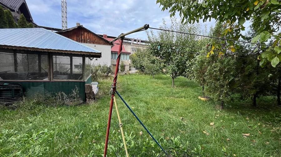 Casă cu 5 camere cu Teren 714 Mp în Exterior Vest